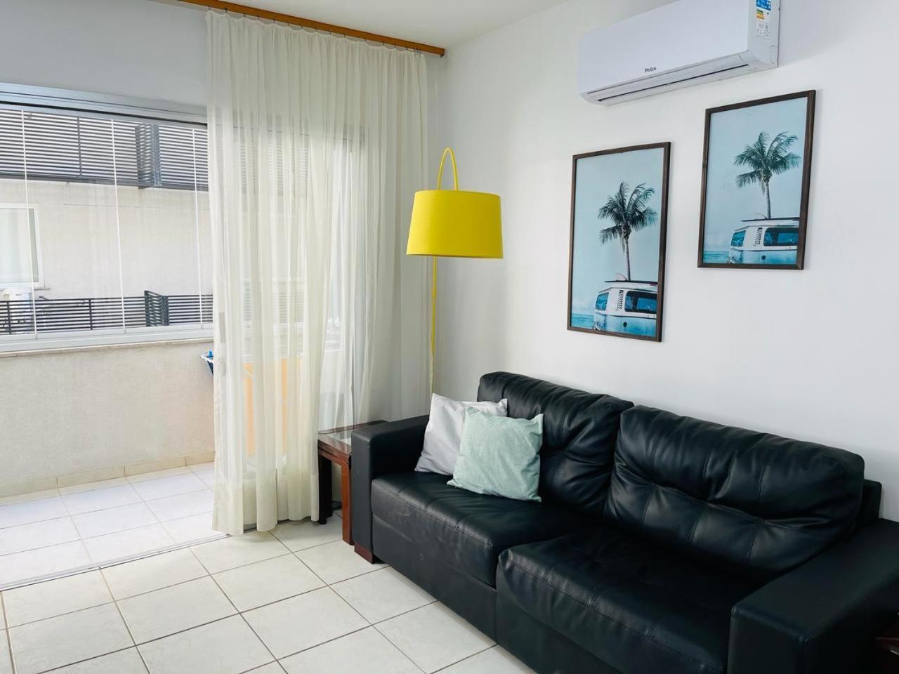 Apartamento Avenida Atlantica, Beira Mar, Pe Na Areia